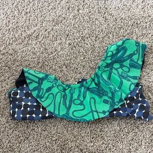 Maaji Green Patterned Ruffle Bikini Top reversible size xs/s